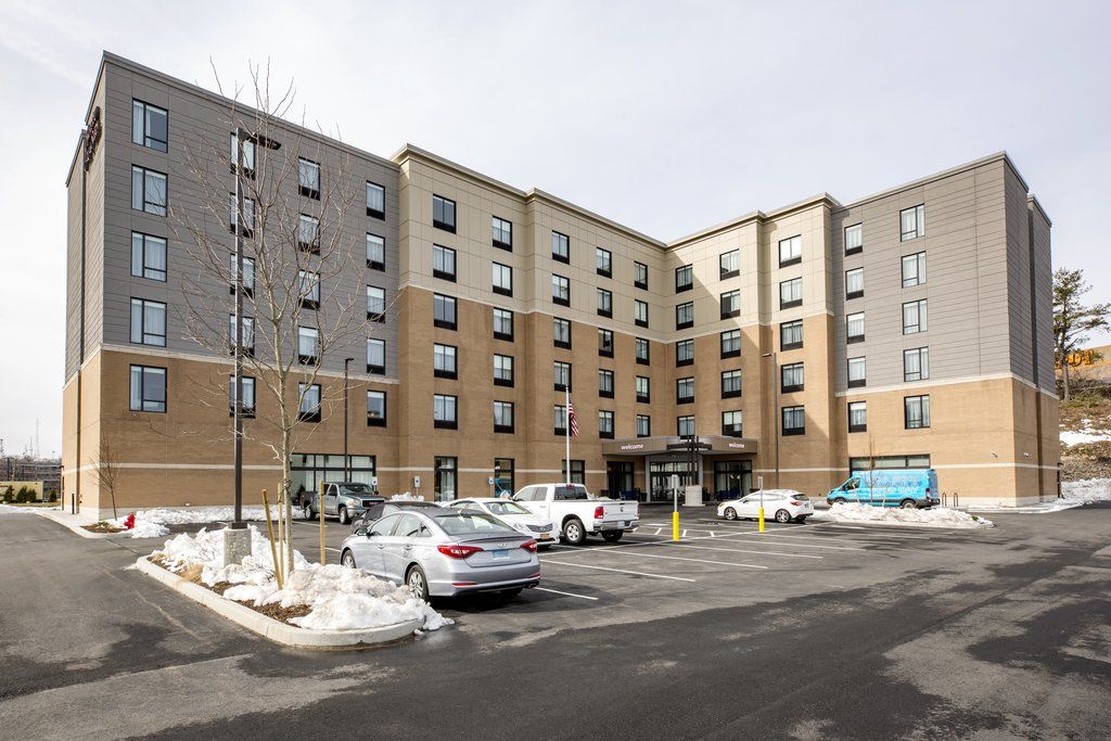 Hampton Inn & Suites Boston/Waltham Exterior foto